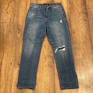 Judy Blue Distressed Boyfriend Blue Jeans